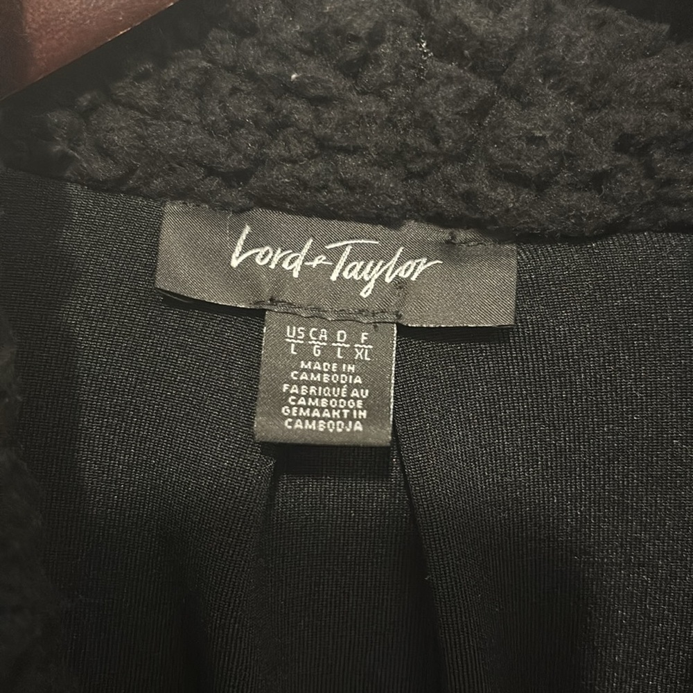 Lord and Taylor fleece - Picture 3 of 5